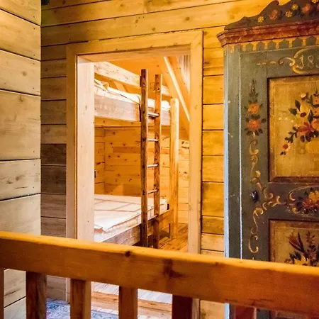 Almhuette Hirschfisch Chalet Bodensdorf